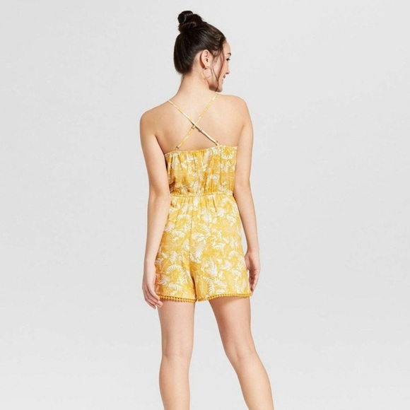 Xhilaration Floral Print Romper - Picture 2 of 5